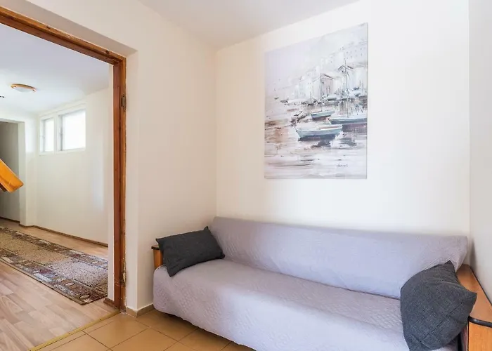 Гостьовий будинок Aidaras